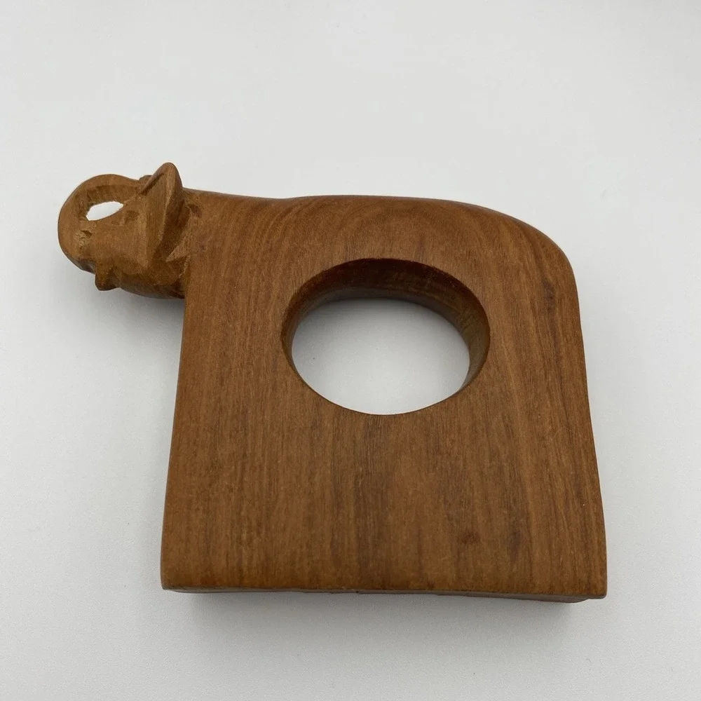 Hand Carved African Safari Animal‎ Wooden Napkin Rings Round Set of 7